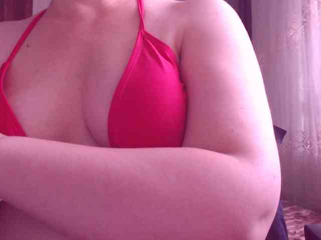 SweetBrunete webcam