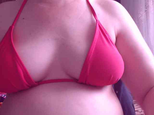 SweetBrunete webcam