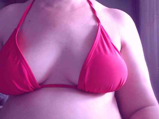 SweetBrunete webcam