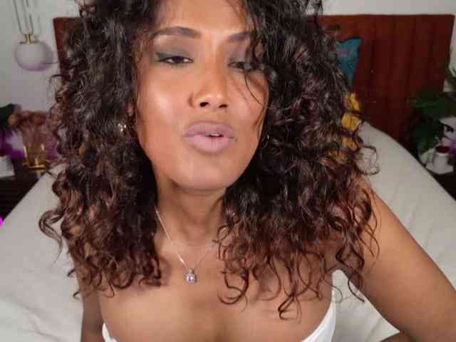 transex-shana