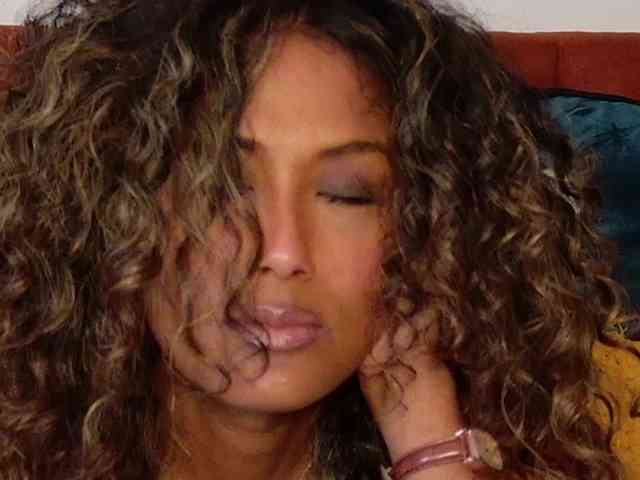 transex-shana