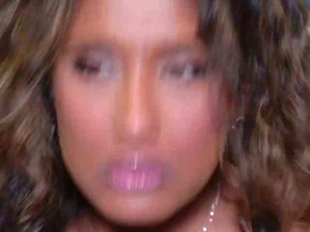 shaniaBlack
