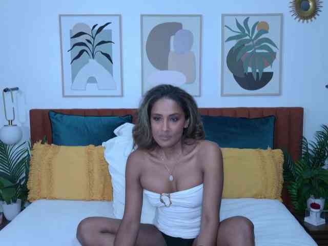 transex-shana Sex Cam Show