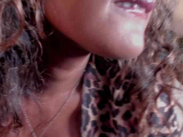 shaniaBlack