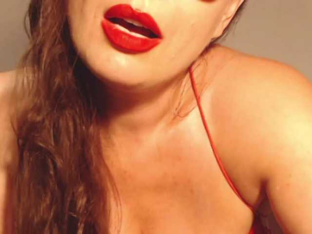 ellaine live webcam show