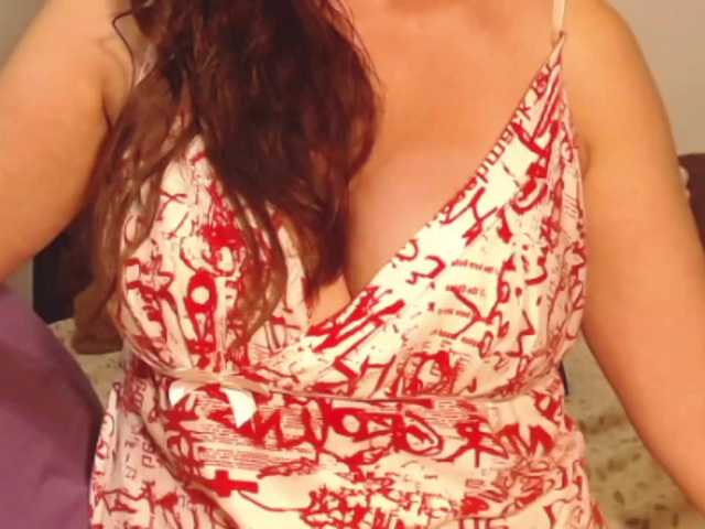 ellaine live cam on BongaCams