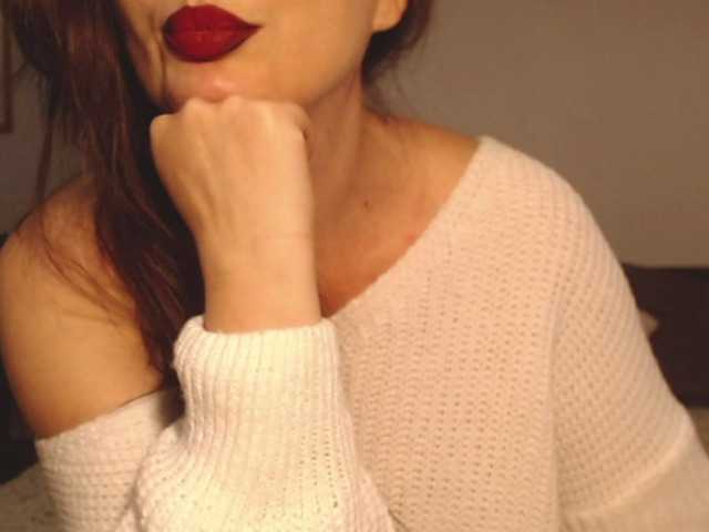 ellaine live cam on BongaCams