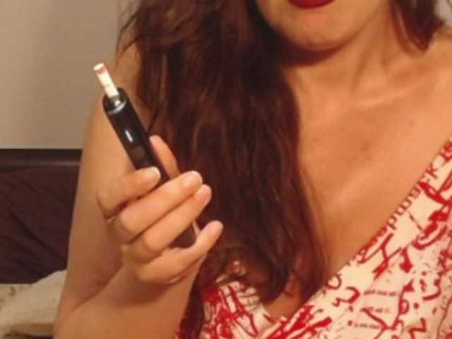 ellaine live cam on BongaCams