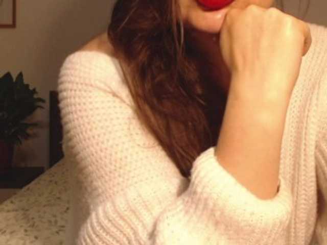 ellaine live cam on BongaCams