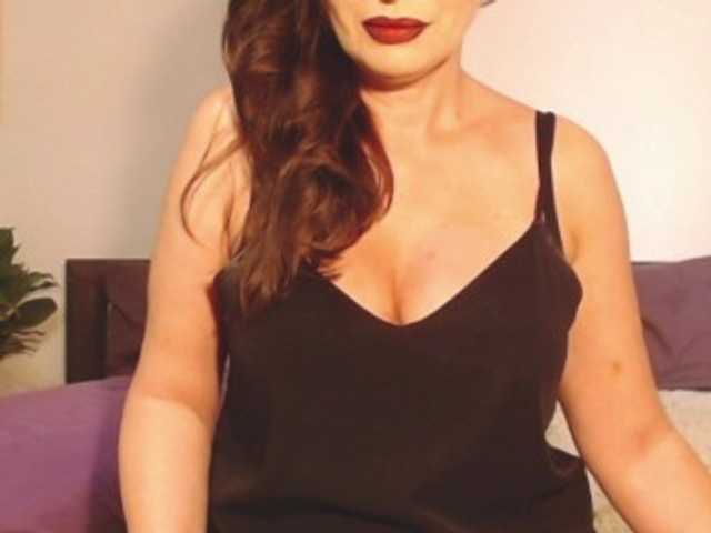 ellaine live webcam show