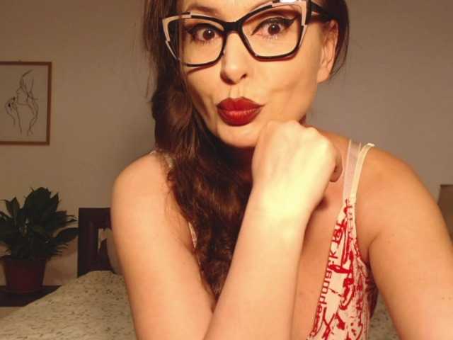 ellaine live cam on BongaCams