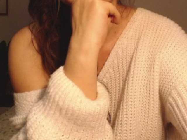 ellaine live cam on BongaCams