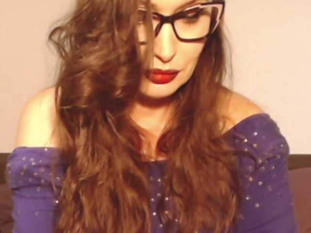 ellaine live cam on BongaCams