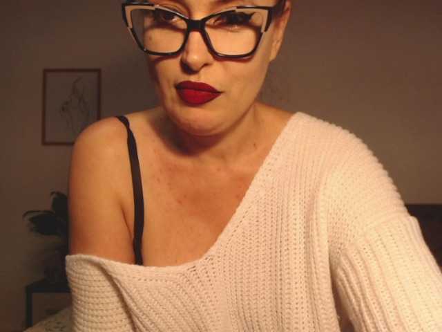 ellaine live cam on BongaCams