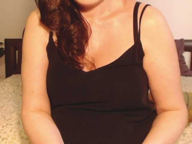 ellaine live cam on BongaCams