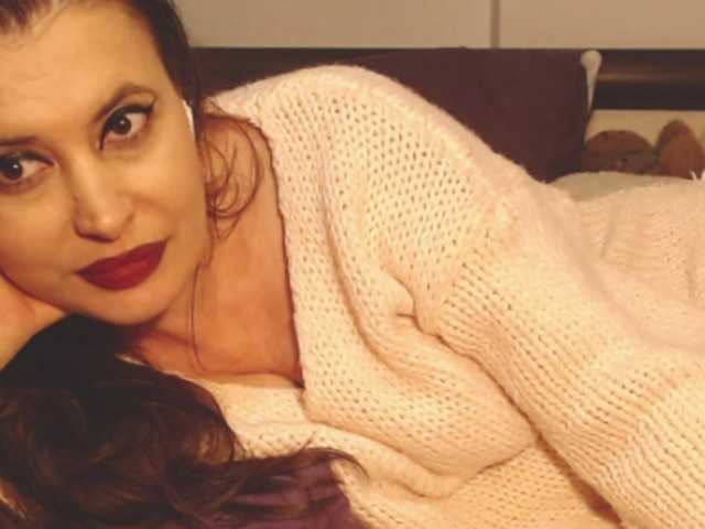 ellaine live cam on BongaCams