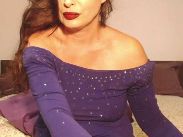 ellaine live cam on BongaCams
