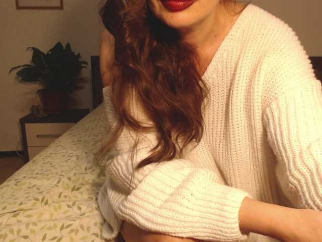 ellaine live cam on BongaCams