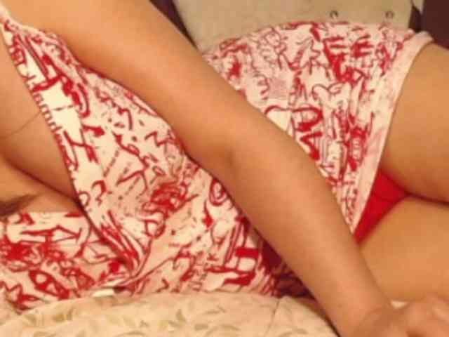 ellaine Live Webcam on BongaCams