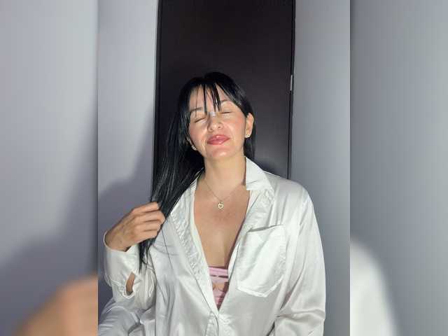 valerysweet11 live cam on BongaCams