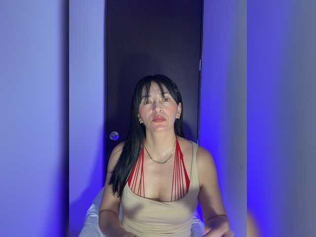 valerysweet11 live cam on BongaCams