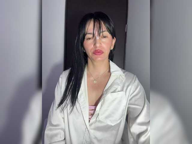 valerysweet11 live cam on BongaCams