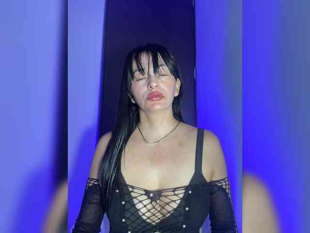 valerysweet11 valerysweet11