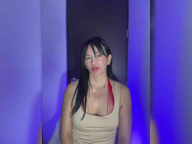 ValerySweet11 webcam