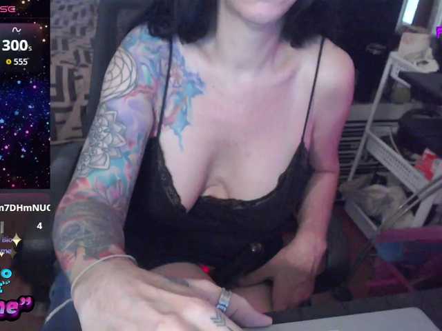 venusx1 live cam on BongaCams