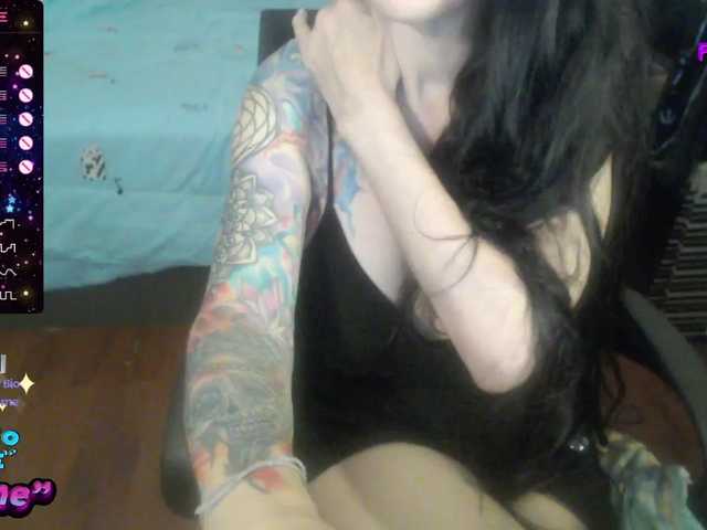 venusx1 live cam on BongaCams