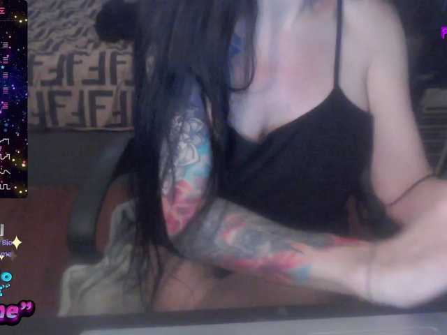 venusx1 live cam on BongaCams