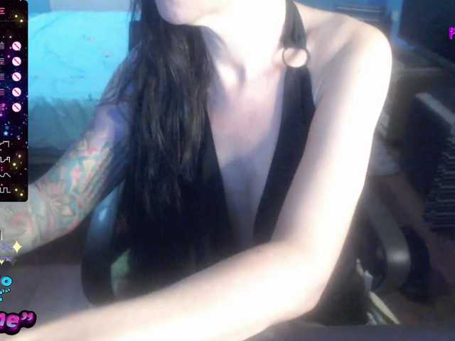 venusx1 live cam on BongaCams