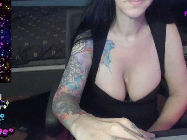 venusx1 live cam on BongaCams