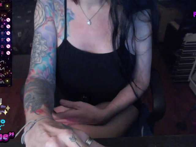 venusx1 live cam on BongaCams