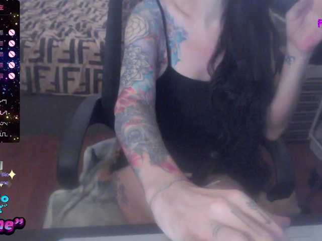 venusx1 live cam on BongaCams