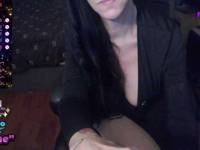 venusx1 live cam on BongaCams