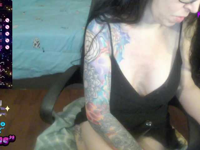 venusx1 live cam on BongaCams