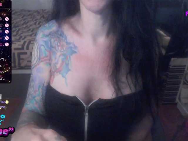 venusx1 live cam on BongaCams