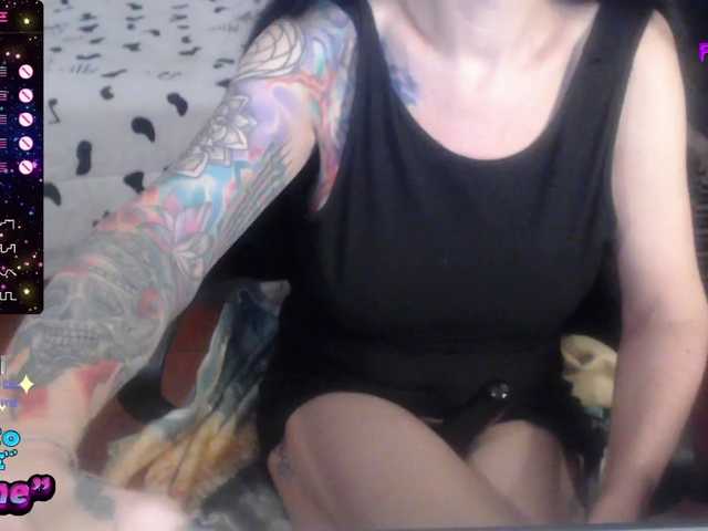 venusx1 live cam on BongaCams