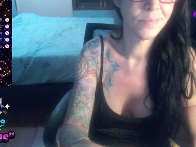 venusx1 live cam on BongaCams