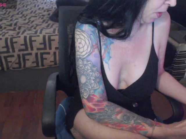 venusx1 live cam on BongaCams