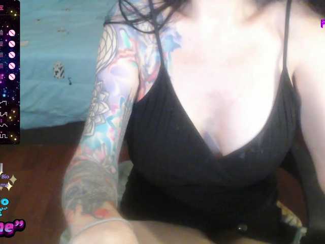 venusx1 live cam on BongaCams