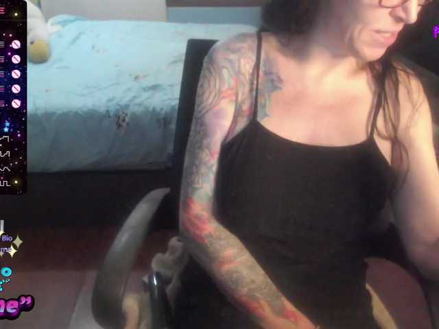 venusx1 live cam on BongaCams