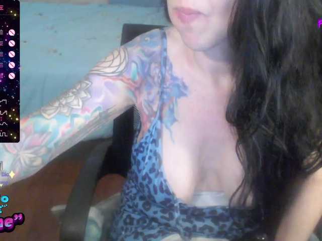 venusx1 live cam on BongaCams