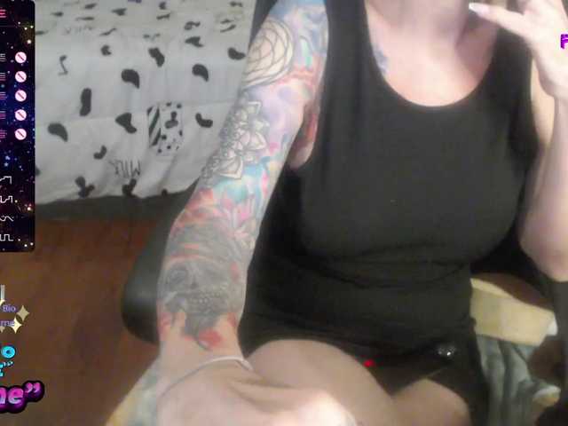 venusx1 live cam on BongaCams