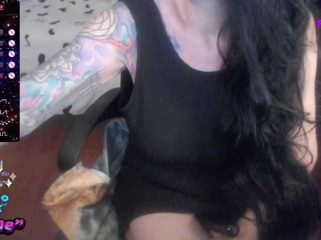 venusx1 live cam on BongaCams