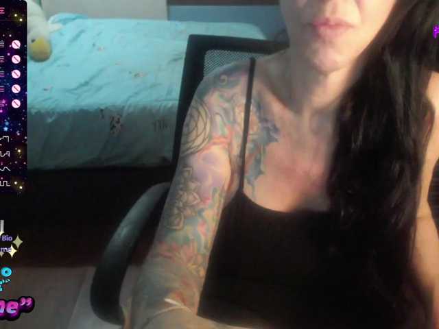 venusx1 live cam on BongaCams