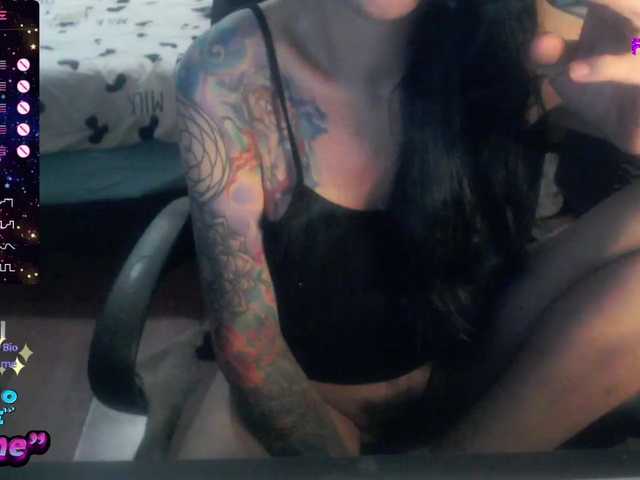 venusx1 live cam on BongaCams