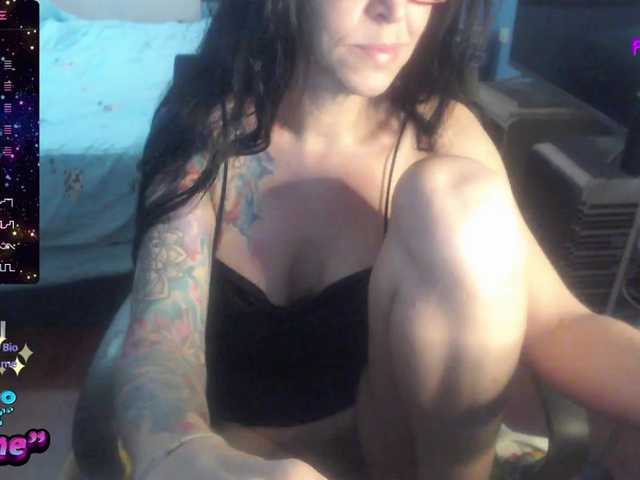 venusx1 live cam on BongaCams