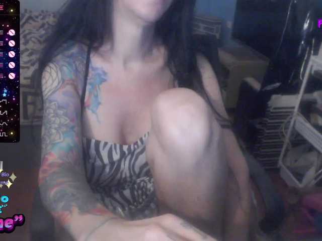 venusx1 live cam on BongaCams